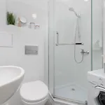 Unique & Seaside For 4 People In By Renters Daire Gdynia