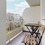 Unique & Seaside For 4 People In By Renters Appartement