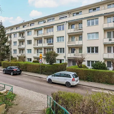 Unique & Seaside For 4 People In By Renters Daire *